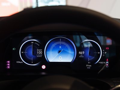 2025 ROLLS-ROYCE SPECTRE — миниатюра 19