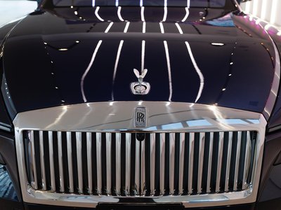 2025 ROLLS-ROYCE SPECTRE — миниатюра 18