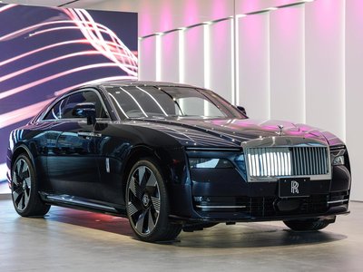 2025 ROLLS-ROYCE SPECTRE — миниатюра 2