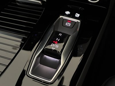 صورة 36 لـ 2025 AUDI A6 SPORTBACK E-TRON