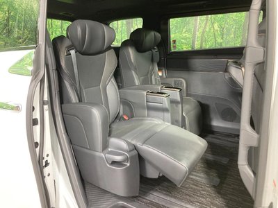 صورة 48 لـ 2023 Toyota ALPHARD
