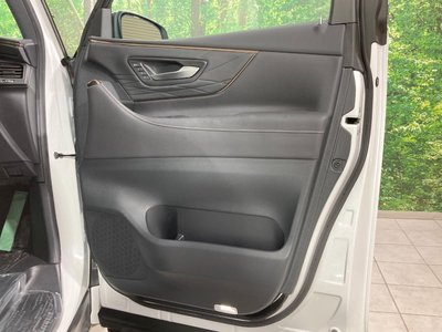 صورة 75 لـ 2023 Toyota ALPHARD