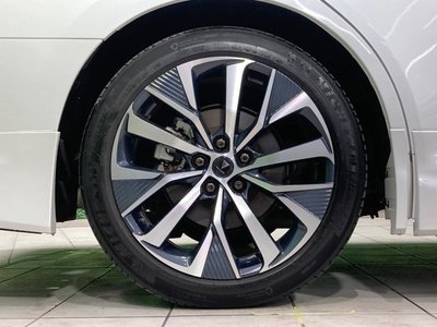 صورة 29 لـ 2023 Toyota ALPHARD