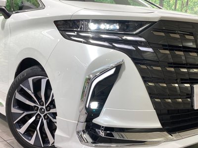 صورة 13 لـ 2023 Toyota ALPHARD