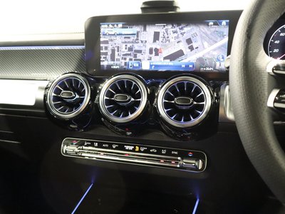 2026 Mercedes-BENZ GLB thumbnail 27