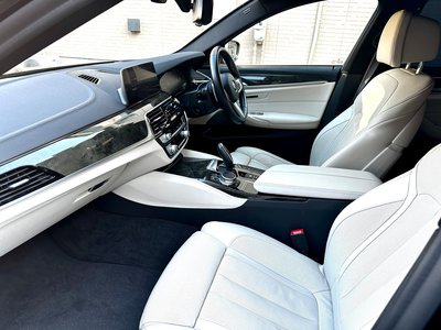 صورة 2 لـ 2020 BMW 5 SERIES