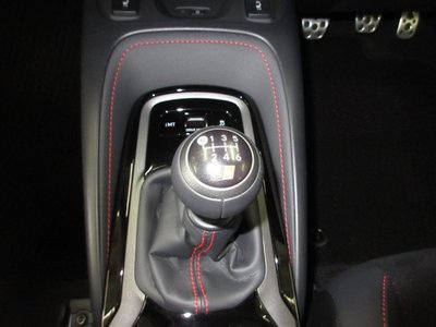 صورة 16 لـ 2025 Toyota GR COROLLA