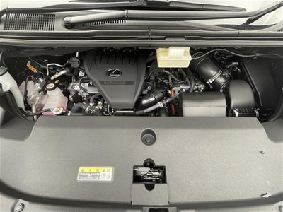 صورة 43 لـ 2024 Lexus LM