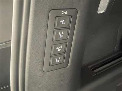 صورة 21 لـ 2024 Lexus LM