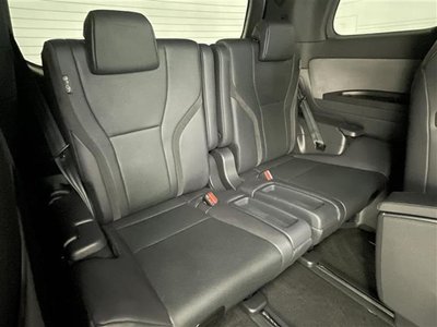 صورة 29 لـ 2024 Lexus LM