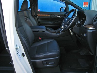 صورة 60 لـ 2015 Toyota ALPHARD