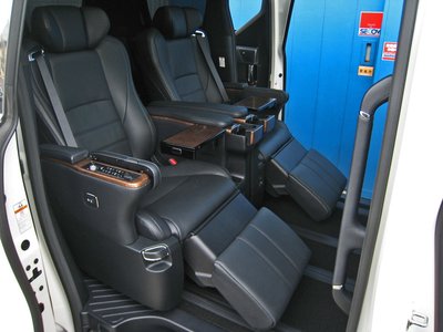 صورة 69 لـ 2015 Toyota ALPHARD