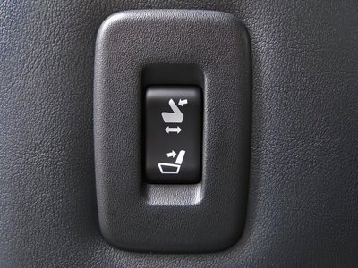 صورة 76 لـ 2015 Toyota ALPHARD