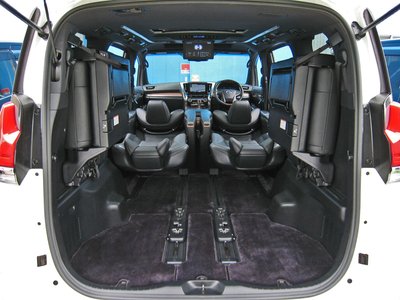 صورة 79 لـ 2015 Toyota ALPHARD