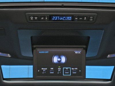 صورة 26 لـ 2015 Toyota ALPHARD