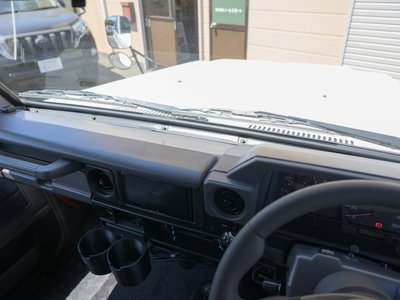 2000 Toyota LAND CRUISER 70 缩略图 33