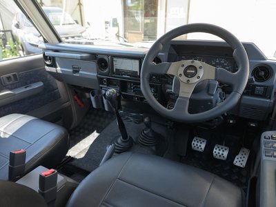 2000 Toyota LAND CRUISER 70 缩略图 40