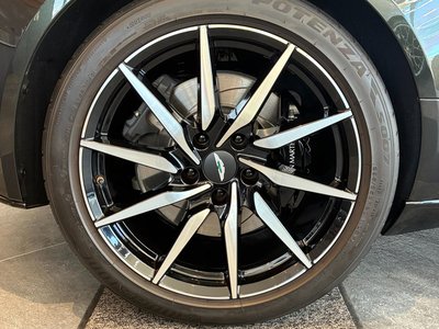 صورة مصغرة 50 لـ 2023 Aston Martin DB11 VOLANTE