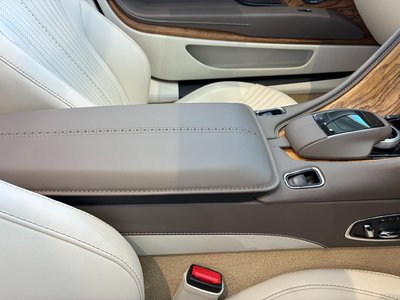 صورة مصغرة 35 لـ 2023 Aston Martin DB11 VOLANTE