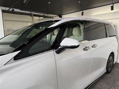 2024 Lexus LM — фото 35