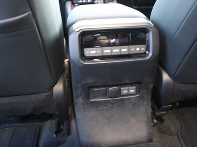 2024 Toyota LAND CRUISER 250 photo 20