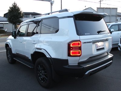 2024 Toyota LAND CRUISER 250 photo 7