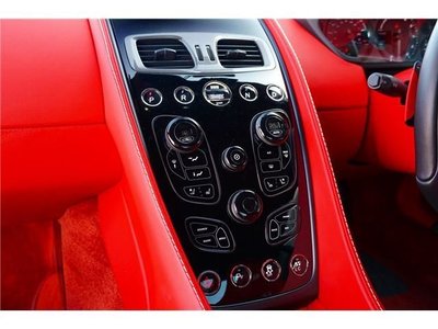 صورة مصغرة 22 لـ 2016 Aston Martin VANQUISH