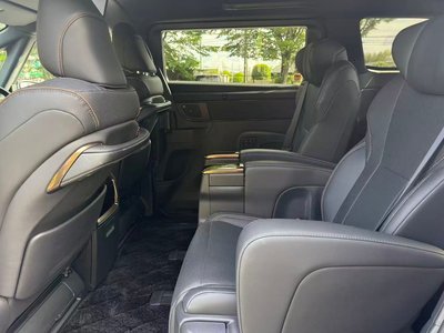 صورة 21 لـ 2025 Toyota ALPHARD