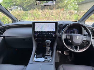 صورة 11 لـ 2025 Toyota ALPHARD