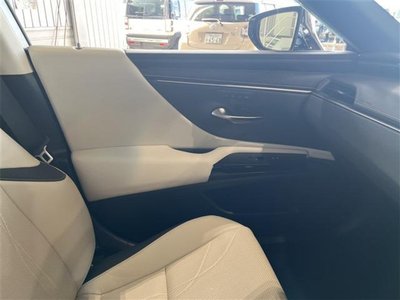 2023 Lexus ES thumbnail 43
