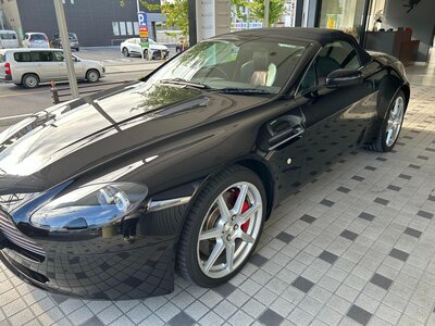 صورة 2 لـ 2010 Aston Martin V8 VANTAGE ROADSTER