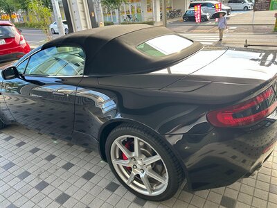 صورة 5 لـ 2010 Aston Martin V8 VANTAGE ROADSTER