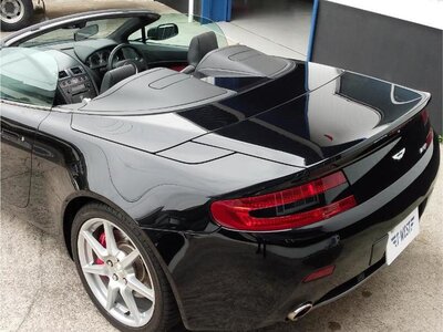 صورة 13 لـ 2010 Aston Martin V8 VANTAGE ROADSTER