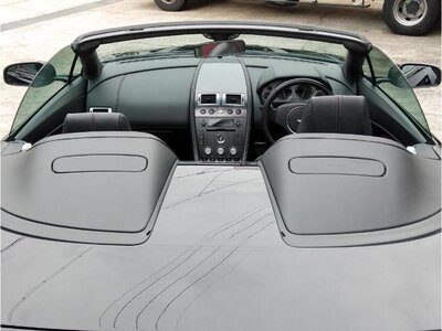 صورة 14 لـ 2010 Aston Martin V8 VANTAGE ROADSTER