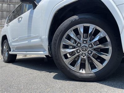 صورة 30 لـ 2021 Toyota LAND CRUISER 300