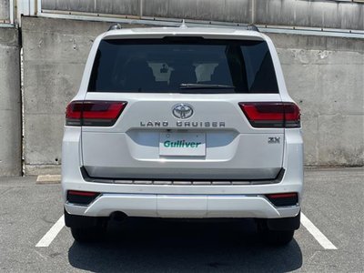 صورة 27 لـ 2021 Toyota LAND CRUISER 300