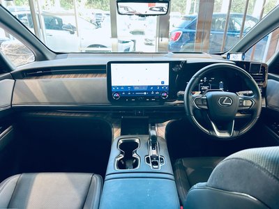 2024 Lexus LM 缩略图 2