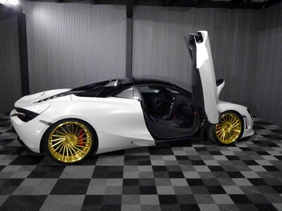 صورة 12 لـ 2019 Mclaren 720S SPIDER