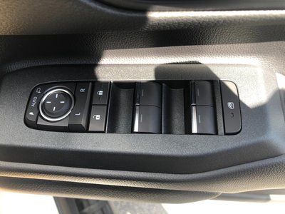 صورة 57 لـ 2026 Toyota LAND CRUISER 250