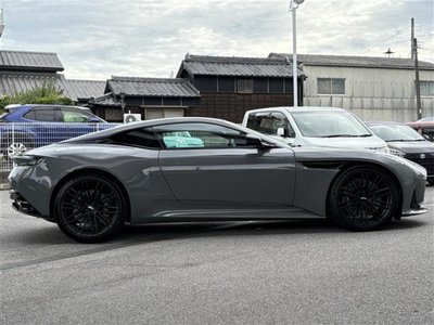 2026 Aston Martin DB12 缩略图 13