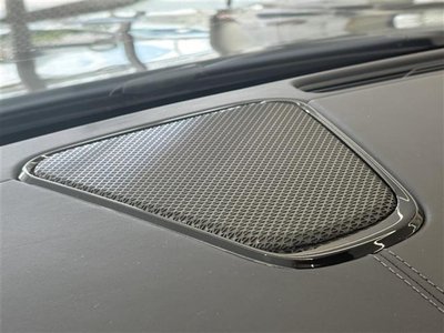 2026 Aston Martin DB12 缩略图 10