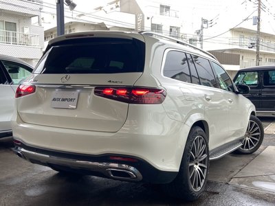 2025 Mercedes-BENZ GLS photo 3