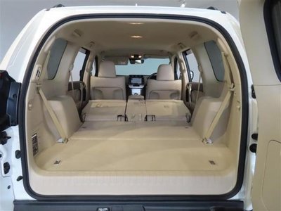صورة 17 لـ 2023 Toyota LAND CRUISER PRADO