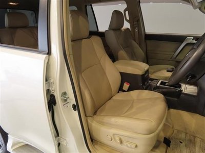 صورة 13 لـ 2023 Toyota LAND CRUISER PRADO