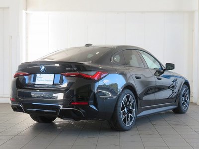 2025 BMW I4 照片 2