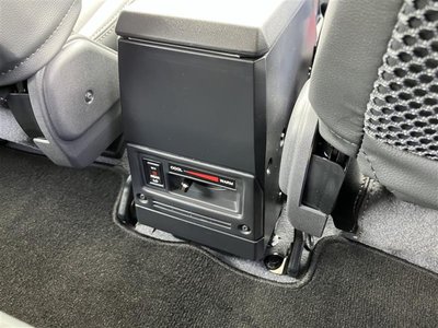2025 Toyota LAND CRUISER 70 照片 31