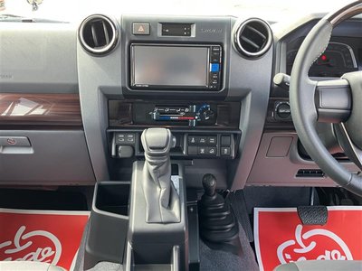 2025 Toyota LAND CRUISER 70 照片 17