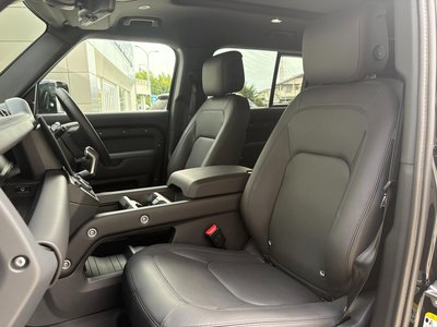 2025 LAND Rover DEFENDER — миниатюра 12