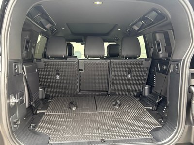 2025 LAND Rover DEFENDER — миниатюра 16