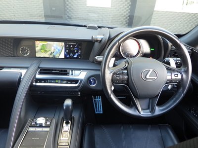 صورة مصغرة 16 لـ 2017 Lexus LC